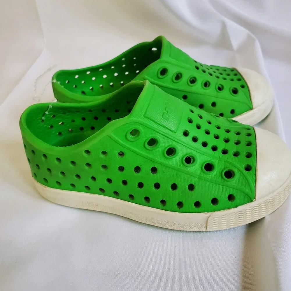 Size C6 Native Jefferson Grasshopper Green/Shell‎ White